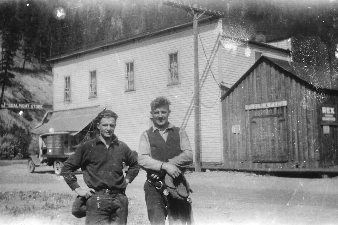 Jim (L) & Jock Miller @ General Store