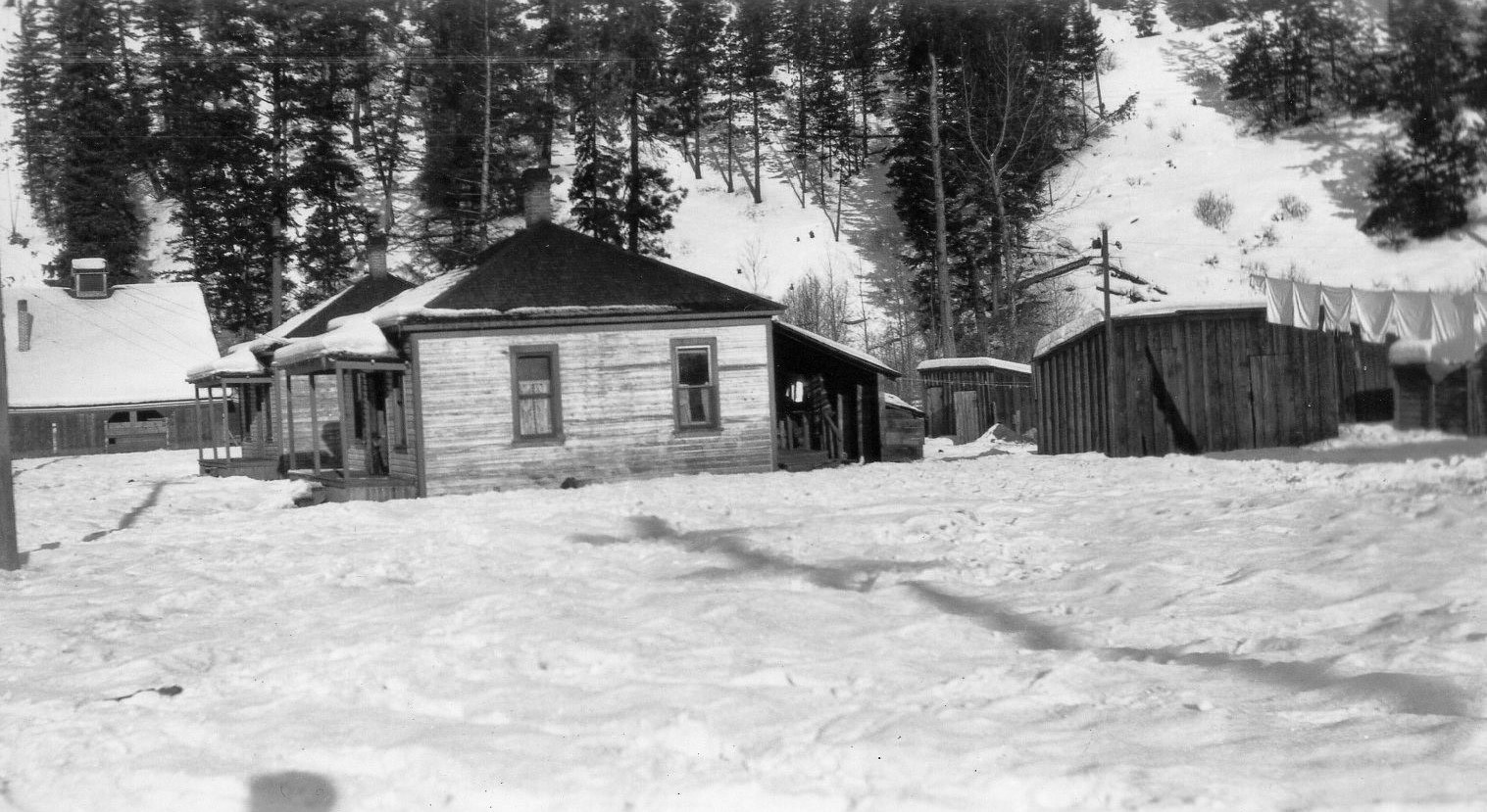 Upper Town House, Stable in behind.